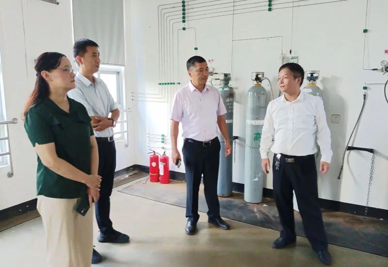 �����W�縣��ʡί������ί�����P���L��T���چ�λ